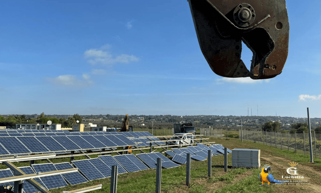 Smaltimento impianti fotovoltaici dai Terreni in Emilia Romagna con Luchetta Rottami-